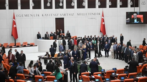 Sağlık alanına ilişkin düzenlemeler içeren kanun teklifi, TBMM Genel Kurulu'nda kabul edildi