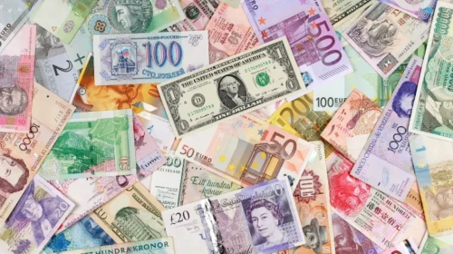 Dolar, Euro ve Sterlin bugün ne kadar? İşte 22 Ağustos Cuma günü güncel döviz kurları