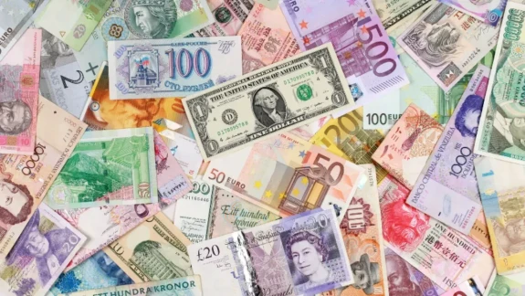 Döviz kurlarında dalgalı seyir! 29 Temmuz 2025 güncel dolar, Euro ve Sterlin fiyatları
