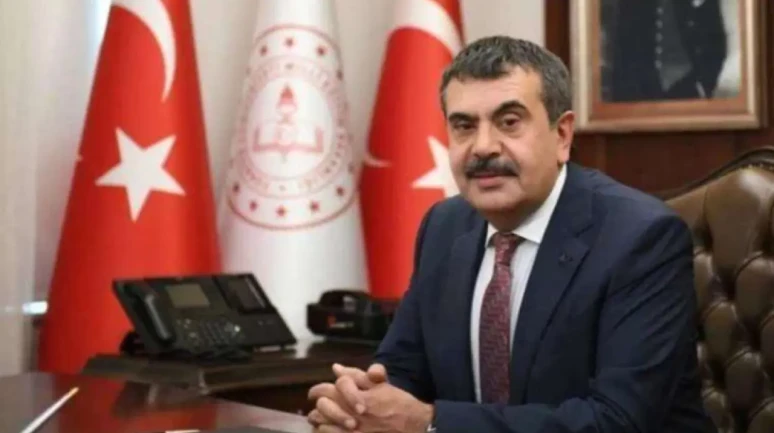 Lise 2 Yıl mı Oluyor? Bakan Tekin'den Zorunlu Eğitim Süresi İçin Kritik Kabine Açıklaması!