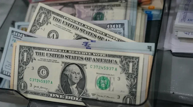 Dolar bugün ne kadar? İşte 30 Nisan döviz kurları! Euro, sterlin ve dolar kuru