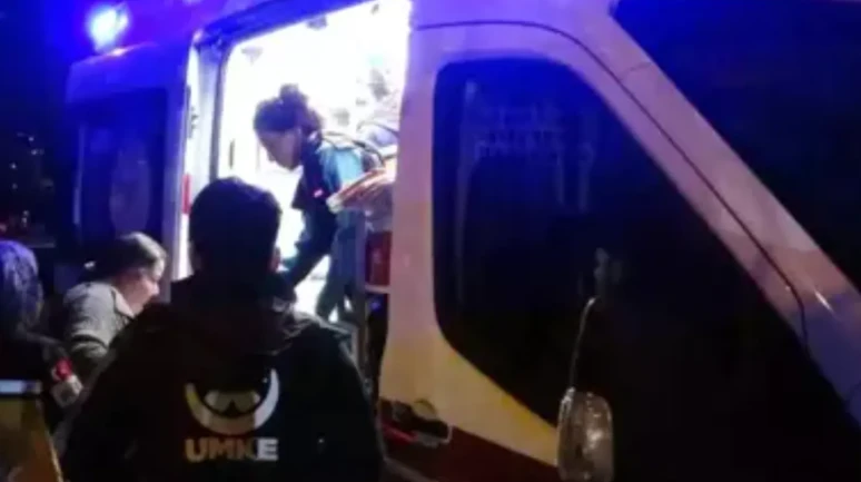 5 katlı binada yangın! 11 kişi hastanelik oldu