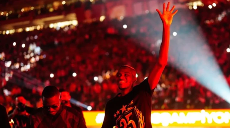 Galatasaray formaları satışa sundu: İşte 5 yıldızlı yeni logo