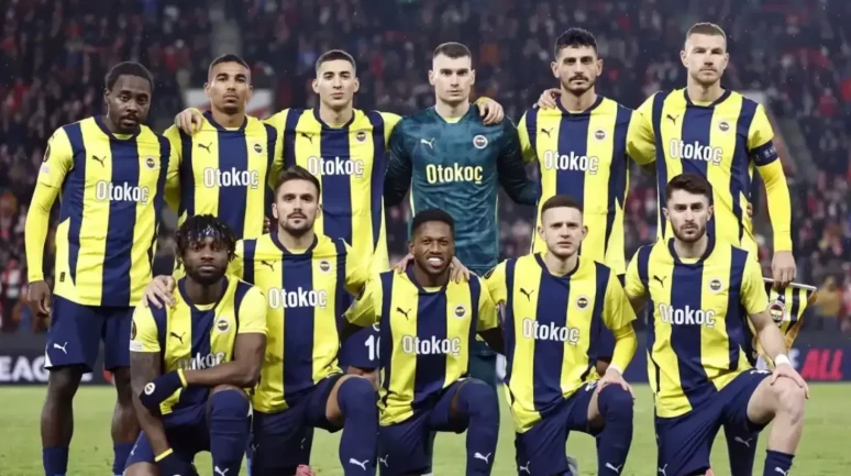 Fenerbahçeliler çıldırdı! Takımın yıldız ismi Galatasaray'ı takip etti