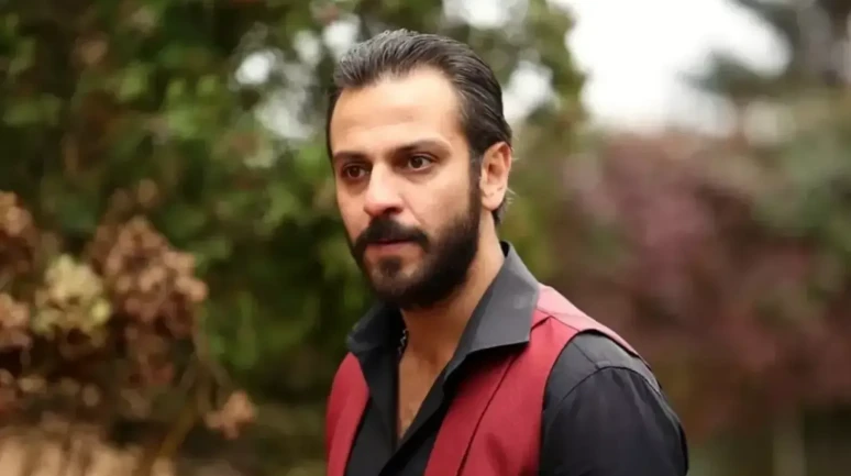 Erkan Kolçak Köstendil yeni dizisi için imaj değiştirdi, hayranları aynı yorumu yaptı