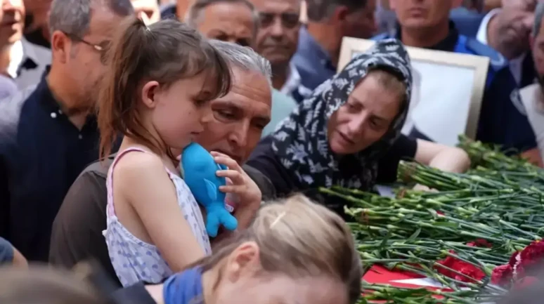 Ferdi Zeyrek'in ikiz kızlarının son isteği herkesi ağlattı