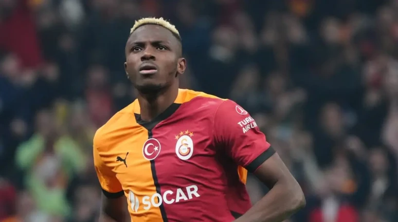 Galatasaray, Victor Osimhen'e süre verdi