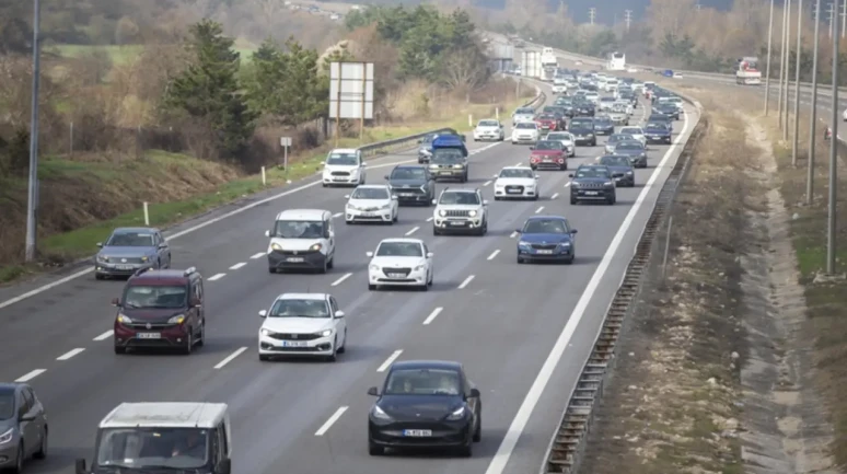 Kurban Bayramı tatilinde güvenli yolculuk için altın kurallar