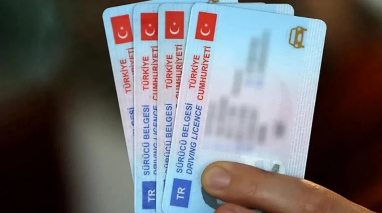 Eski tip ehliyetlerin süresi doluyor, yenileme için son tarih verildi! İşte ehliyet yenileme için gerekli belgeler